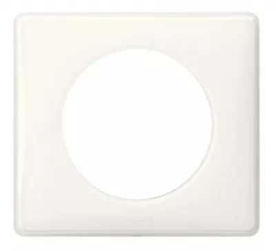 Рамка на 1 пост, белый глянец, арт. 066631 LG Legrand
